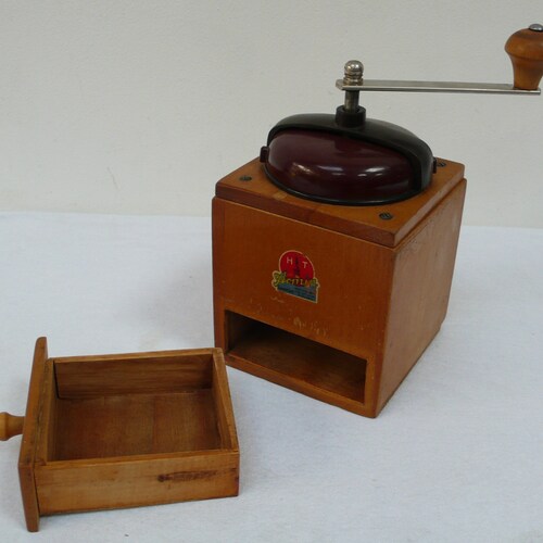 1950s Armin Troesser Coffee Grinder w/ Bakelite Lid No. 426, thoroughly shops cleaned + works great Vintage Germany, コーヒーグラインダー, 커피 빻는 기구