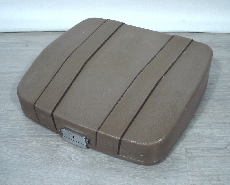 1954 Gossen Tippa B Typewriter called Pilot portable braun+taupe top working condition in case Germany
