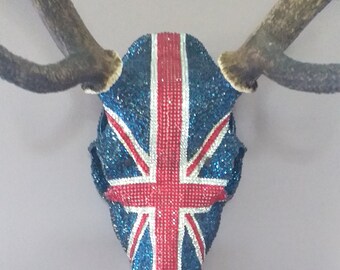 Union Jack decorated Red Deer Skull with Large Antlers (10 points)