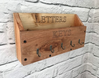 Rustic Reclaimed Wood Wall Key Hook & Letter Rack - Farmhouse / Home Decor / Home Gift / Hanging