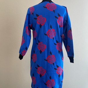 Vintage 80s 90s Cobalt Blue w Retro Red Roses Knit Sweater Oversize Dress M/L image 6