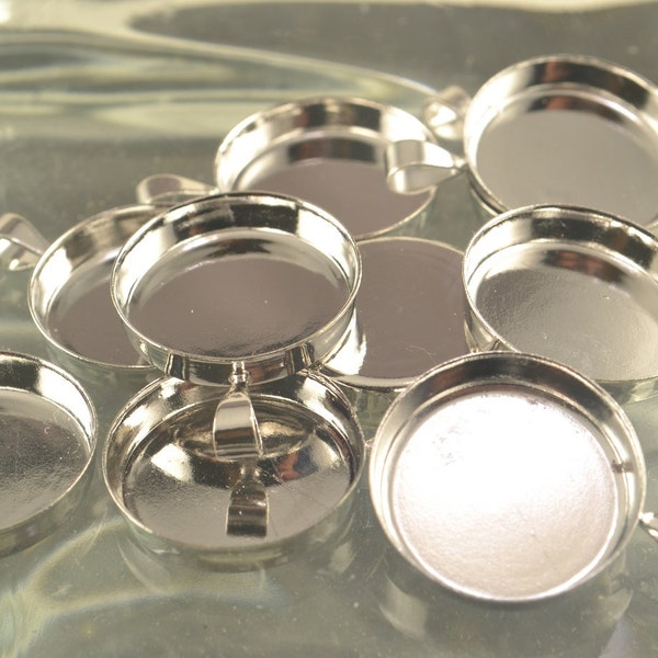 10 Small Bezel Charm Pendant BLANKS Silver Tone  DIME Sized
