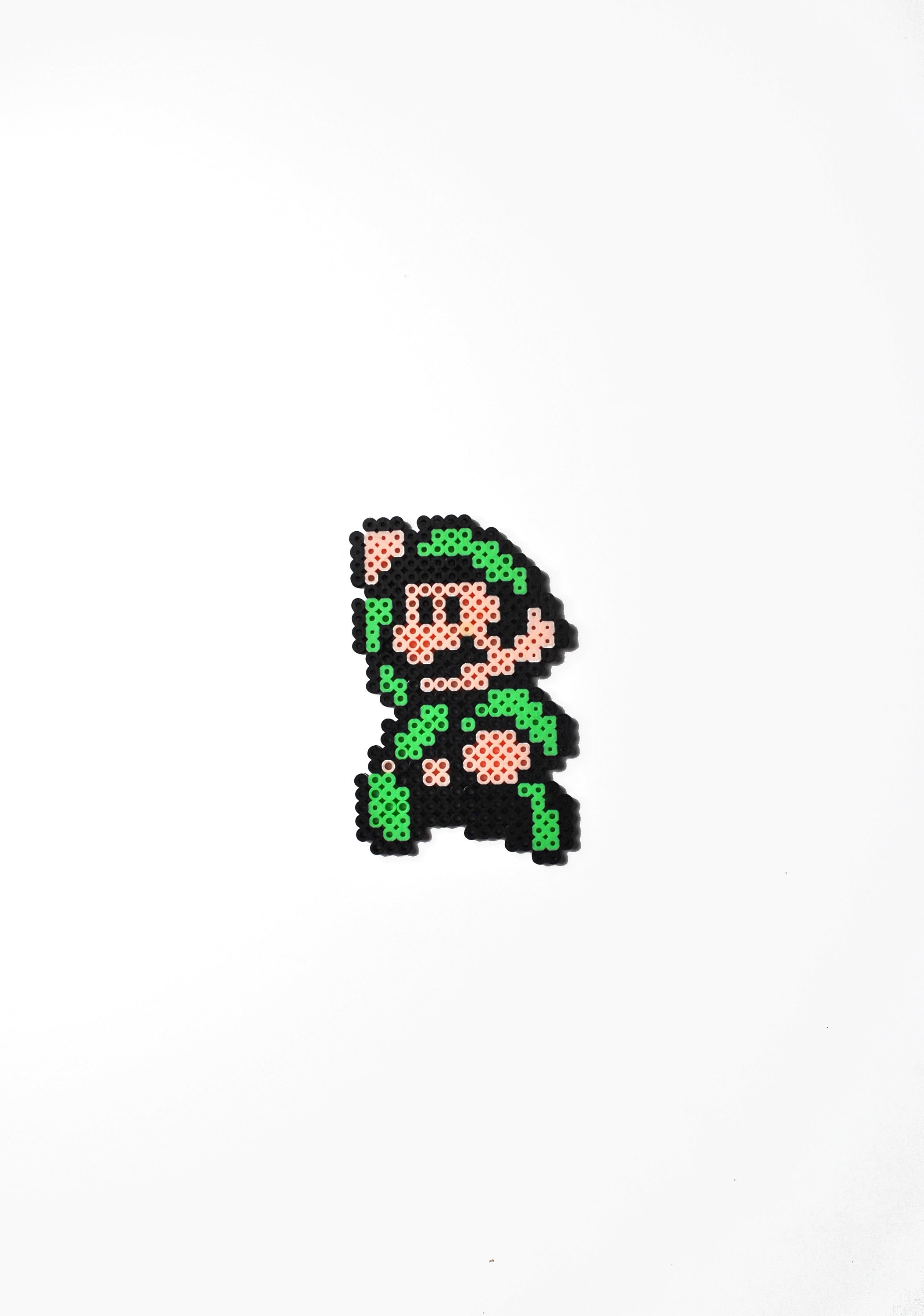 Super Luigi Super Mario Bros. 3 Nintendo Perler Bead Magnet -  Italia