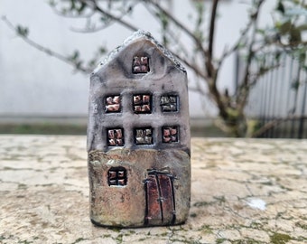 Handmade Raku Ceramic Houses: Where Art Meets Warmth in Unique Miniature Treasures