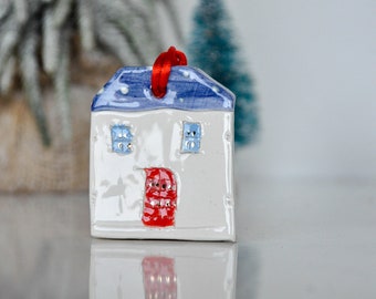 Ceramic little house ornament, Clay Tags, Gift wrap tag, Glossy Glazed Ceramics ornament, Living room decor