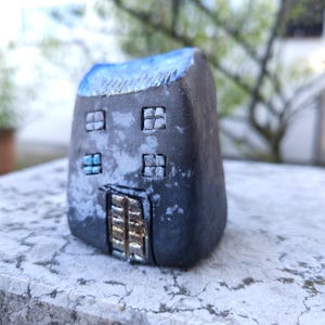 Raku Fired Ceramic House: Gray Architectural Pottery, Croatia