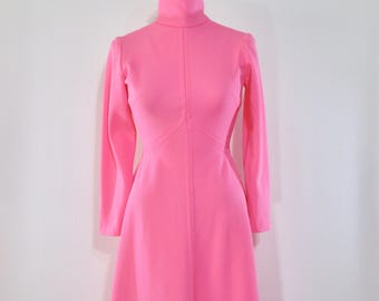 Pink Polyester Maxi Midi 9, Vintage 1970s Minimalist Party Event Dress Nine