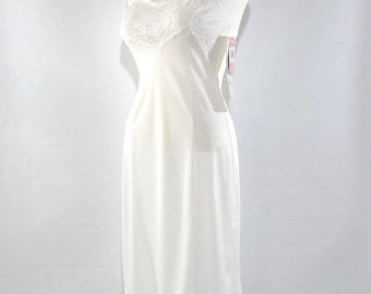 White Full Slip Wonder Maid, Vintage 60s 70s Non Cling Lingerie 32 Antron Nylon, Tags