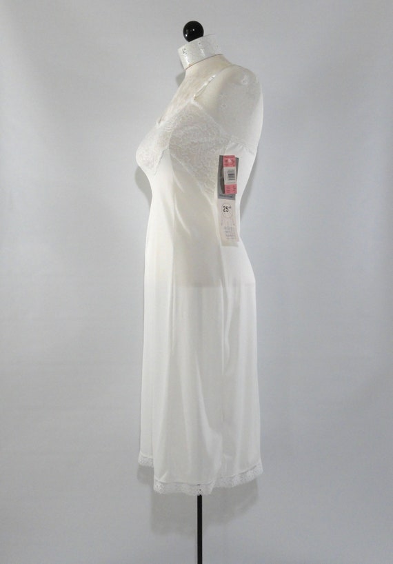 Deadstock Vintage 1960s 1970s White Non Cling Ful… - image 2