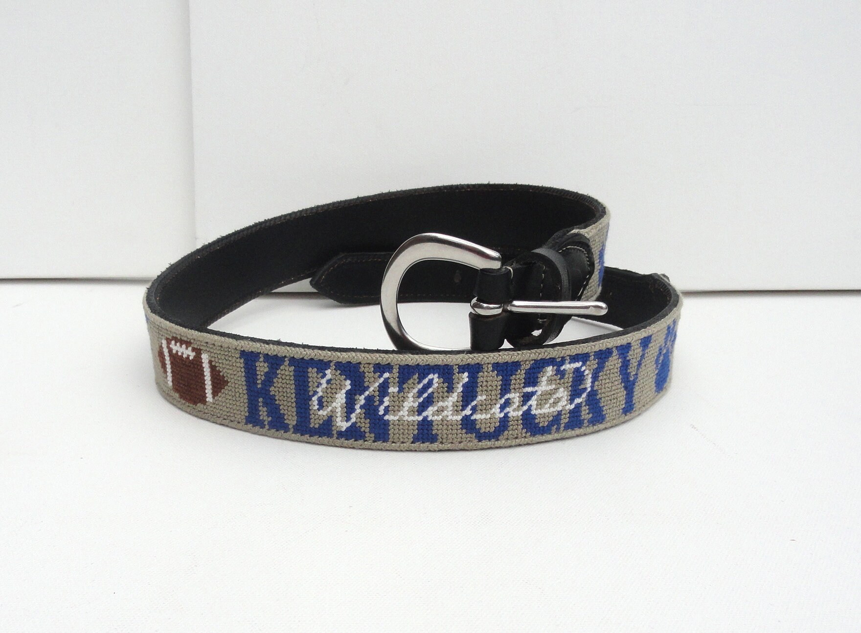 RARE! Sparkly KY Blue < Kentucky Wildcats > VNTG UofK Buckle + Leather Belt | 34 Vintage University Of Kentucky UK Wildcats Metal Belt Buckle  main image 4