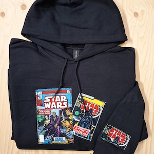 Handangefertigte / kundenspezifische mandalorianische Thema Sweatshirts und Hoodies, mandalorische Helme Grogu Spielkarten