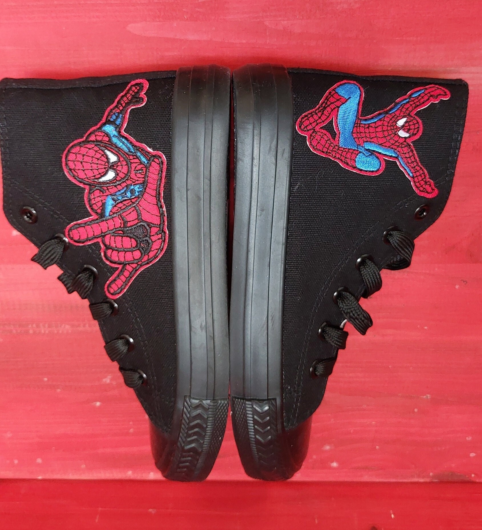 Marvel superhero converse deals