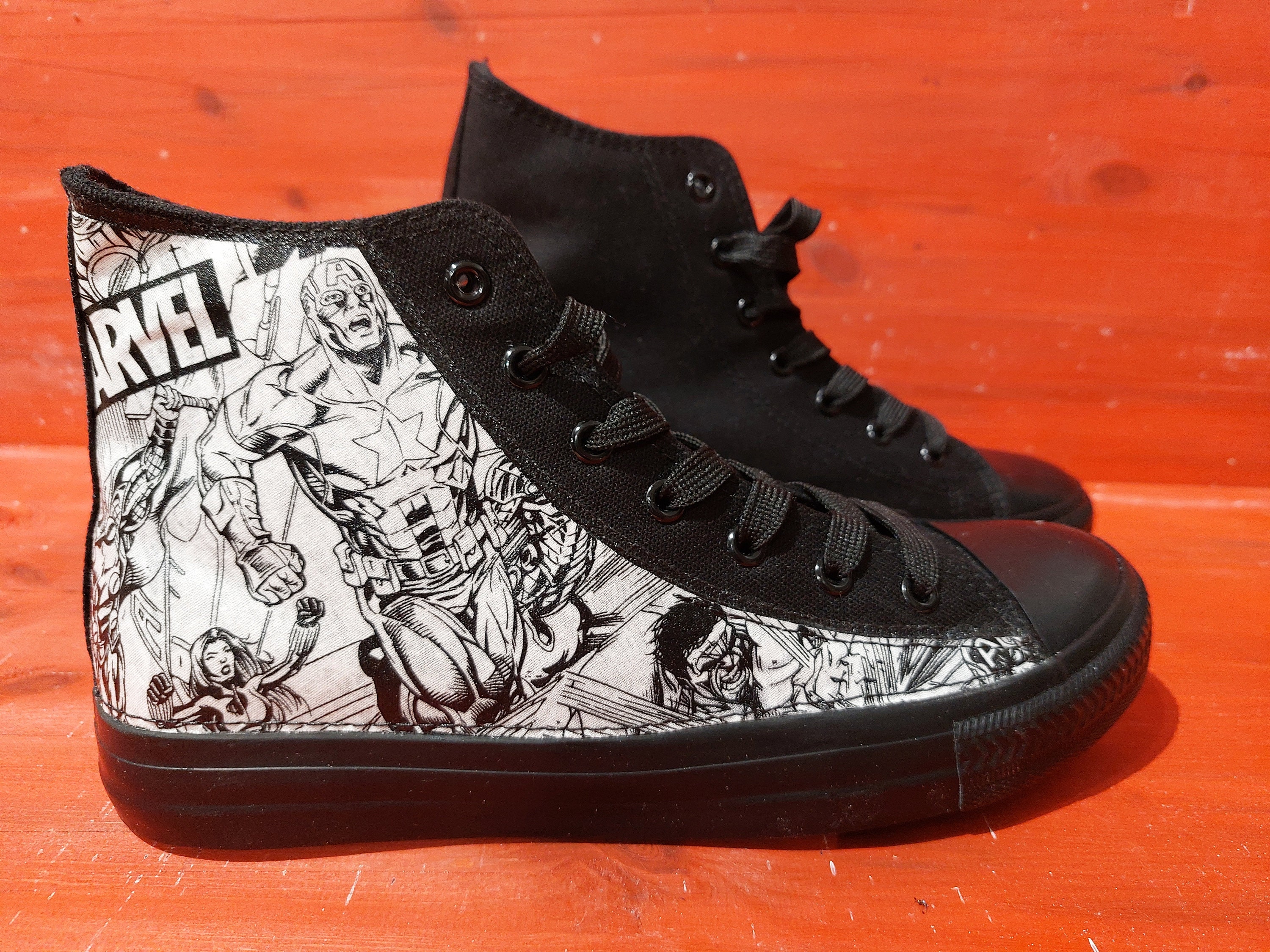 Hand Customised/custom Marvel Characters Theme Shoes Trainers High Top ...