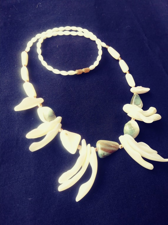 Mother of Pearl Necklace/Shell Necklace/ Stone an… - image 3