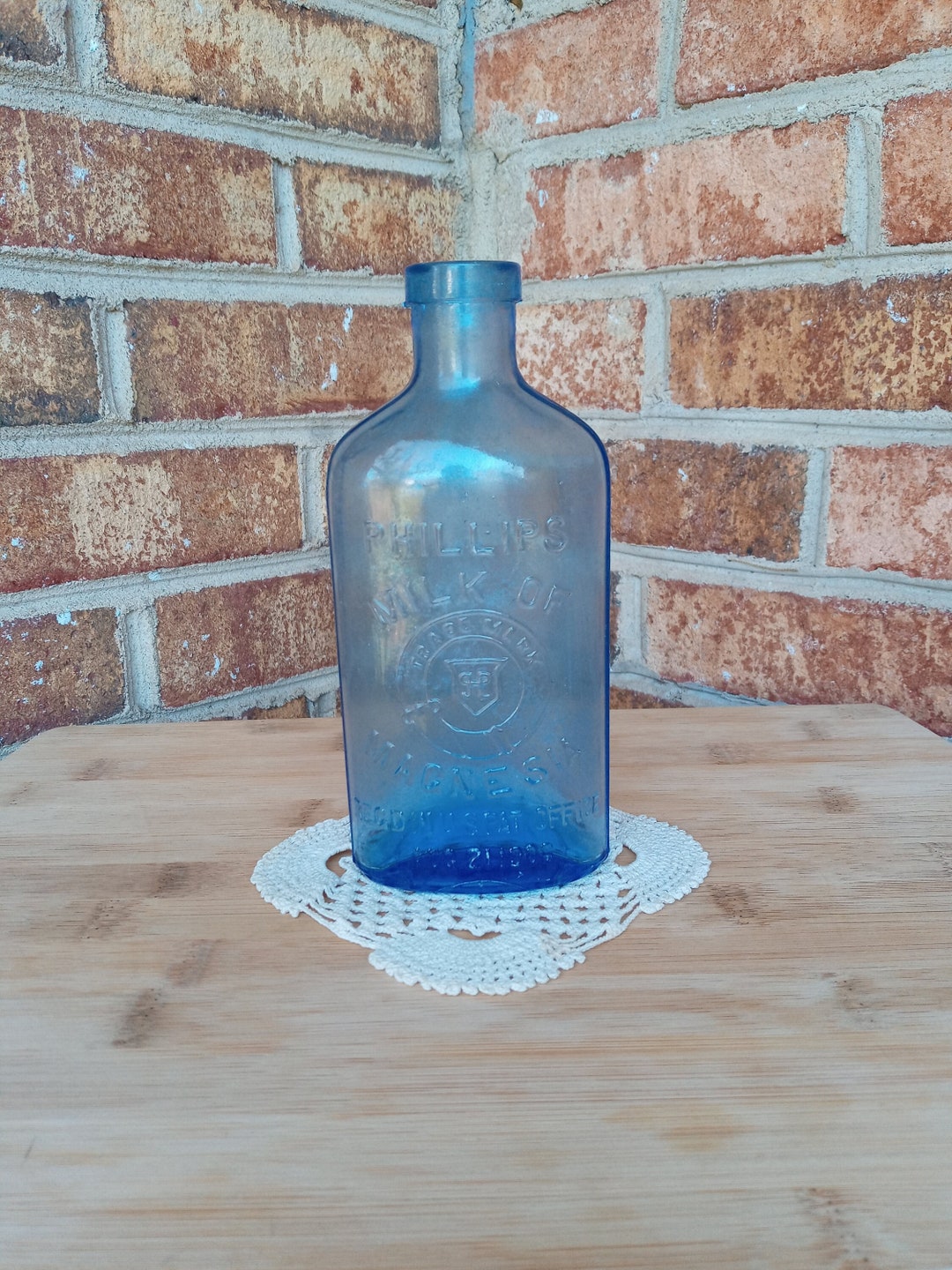 Phillips Milk Of Magnesia Glass Bottle Antique Phillips Milk of Magnesia 1906 Bottle/antique Phillips MOM Blue