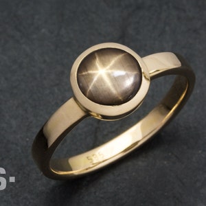 Traumhafter Sternsaphir Ring aus Gold 585. Saphirring, Goldring, Verlobungsring, Größe 56. zdjęcie 1