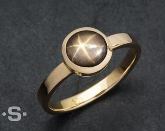 Traumhafter Sternsaphir Ring aus Gold 585. Saphirring, Goldring, Verlobungsring, Größe 56.