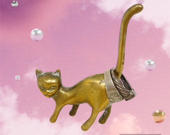 Brass Cat Ring Holder Gold Cat Ring Holder Vintage Brass Jewelry Holder Vanity Accessory Gift for Her Brass Small Cat Figurine