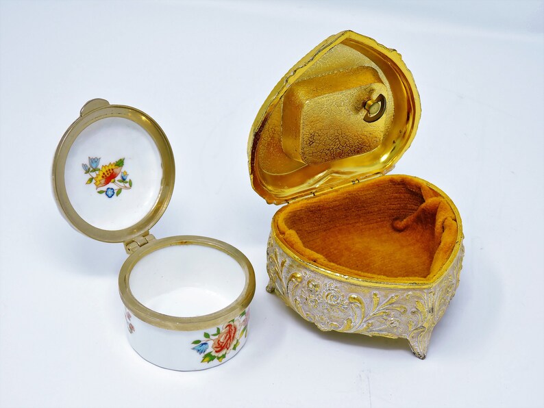 Heart Shaped Box with Clasp Yellow Fine Bone China wPink Roses Heart Ring Box /& Aynsley Fine China Miniature Round Pill Box Made in England