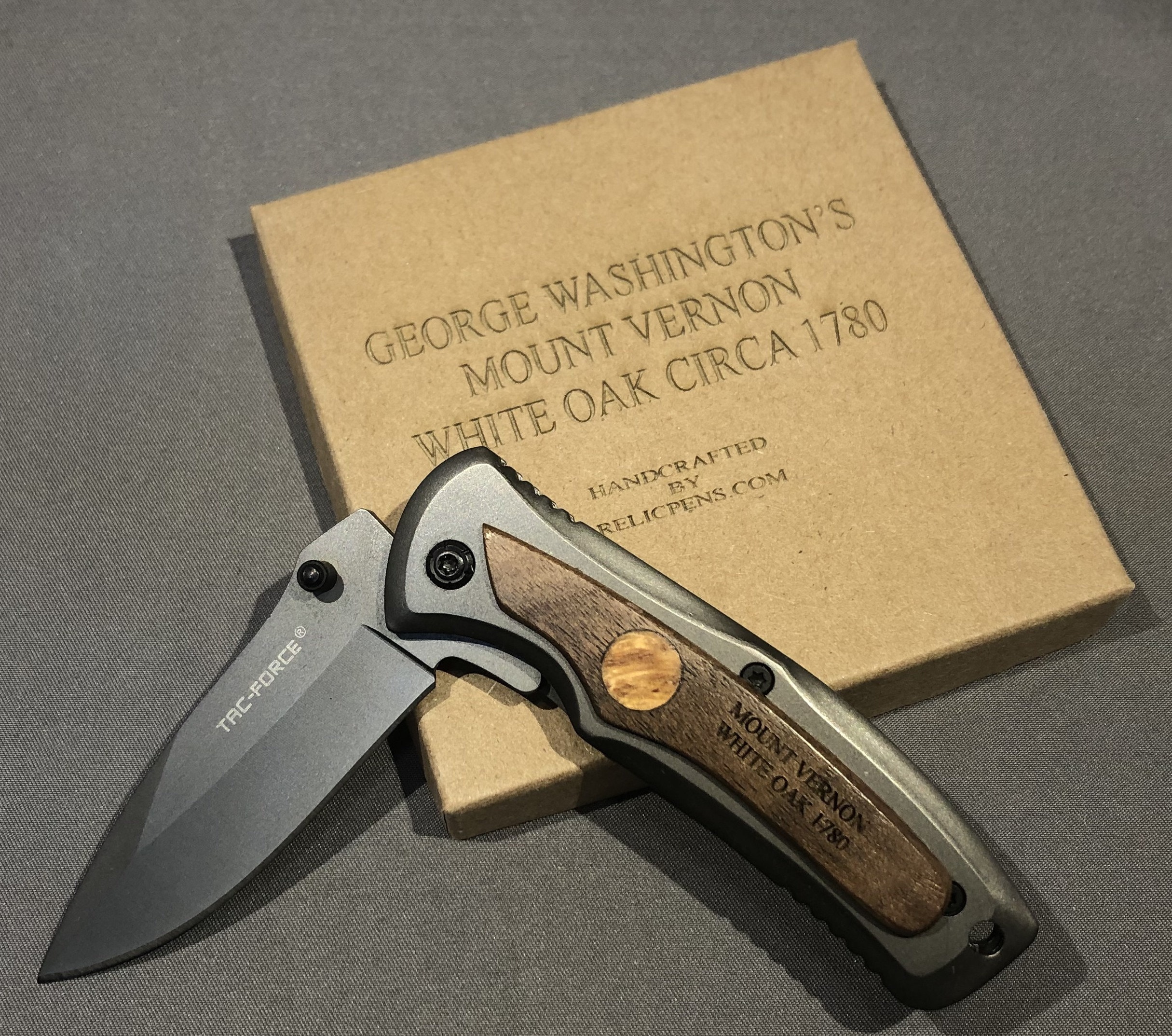 Historical Pocket Knife Walnut handle inlaid with circa 1780 Oak from