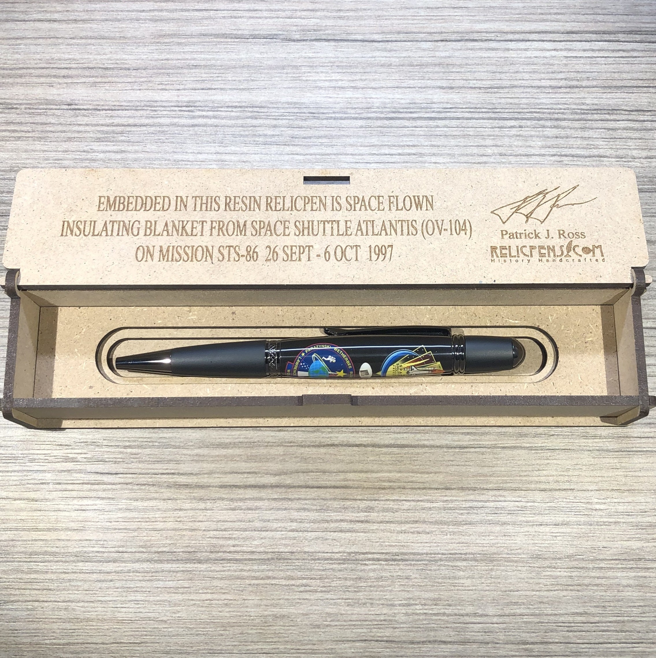 Space Shuttle Atlantis Space Flown Embedded Insulating Blanket Relicpen ...