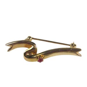 Avon Vintage Brooch Goldtone Pin 1983 Ribbon Sash Red Ruby Stone