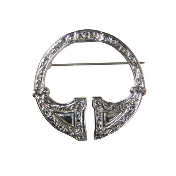 Celtic Irish Brooch Pin Silvertone Celtic Knot Scottish Vintage