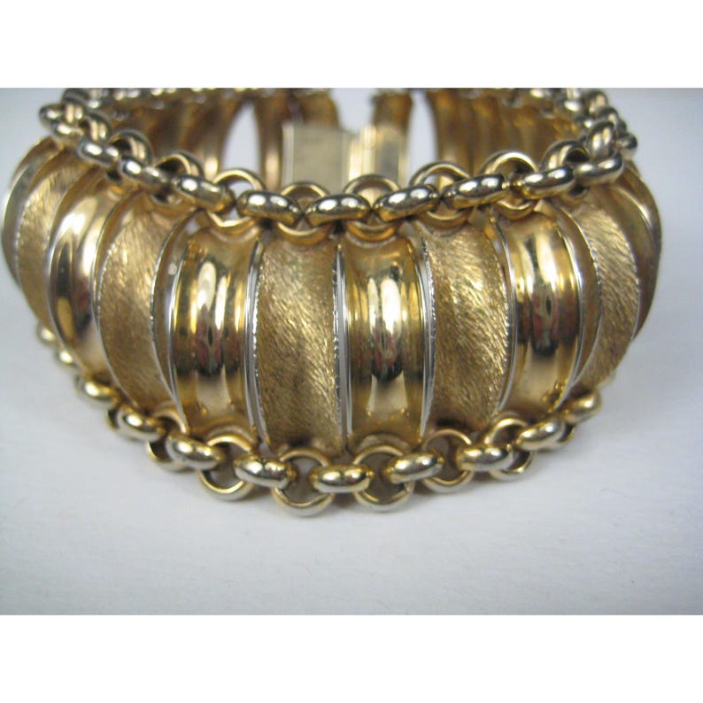 Vintage Heavy Bold Modern Gold Tone Statement Bracelet Textured Links ...