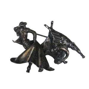 Matador Bull Brooch Pin Mexican Sterling Silver Large 2 inch Mexico 16 g Vintage