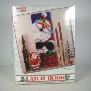 NEW Wonder Art Latch Hook Kit Santa Arrival Wall Hanging 12 X36 inch USA