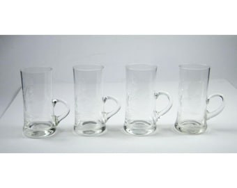 Juego de 4 vasos de chupito de cristal transparente con grabado floral para bebidas calientes y cócteles.