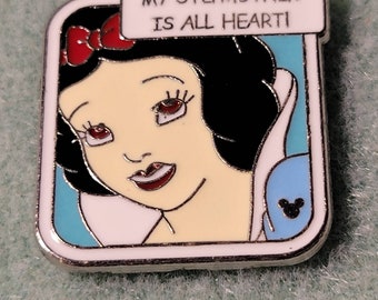 Snow White Disney Needle Minder