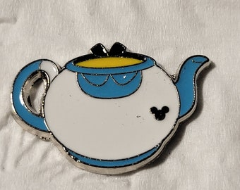 Teapot from Alice in Wonderland  with Hidden Mickey Disney Needle Minder