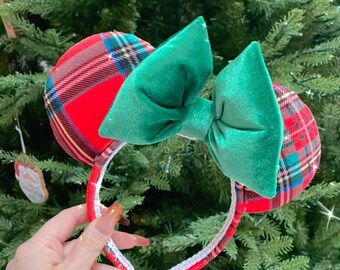 Red Velvet Plaid W Green Velvet Bow