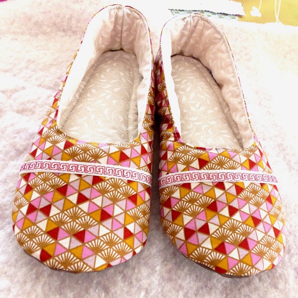 Chaussons femme "DAPHNE" tissu motifs modernes rose/jaune/rouge