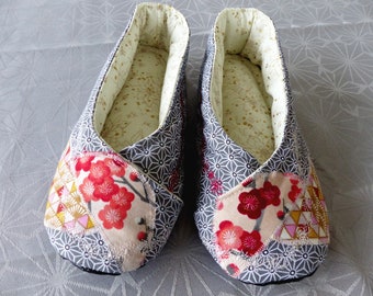 Chaussons femme kimono "étoilé gris" et empiècement fleuri