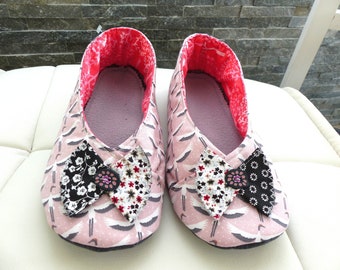 Women's kimono slippers T38 "storks" powder pink background and fabric knot