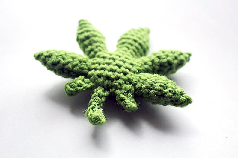 Crochet PATTERN Weed Leaf Amigurumicrochet pot pattern | Etsy