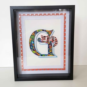 Tableau monogramme G décoratif pour chambre  façon quilling motif G au chat couché