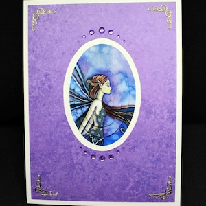 Carte pour anniversaire motif 3D ovale elfe et strass mauve