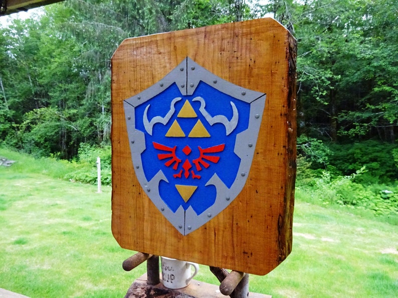 Legend of Zelda HYLIAN SHIELD, fantasy adventure game sign. Hand carved routed painted 3D Triforce emblem with raised steel rivets sos494 image 3