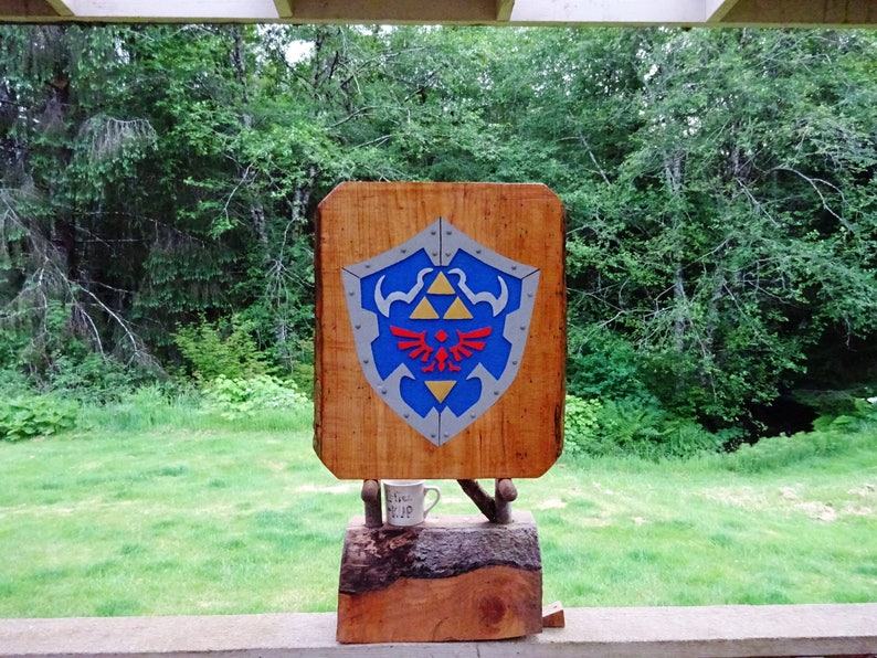 Legend of Zelda HYLIAN SHIELD, fantasy adventure game sign. Hand carved routed painted 3D Triforce emblem with raised steel rivets sos494 image 4