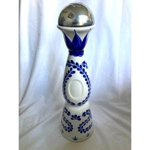 EMPTY Clase Azul Reposado Empty Bottle 750ml -Leaf emblem is missing