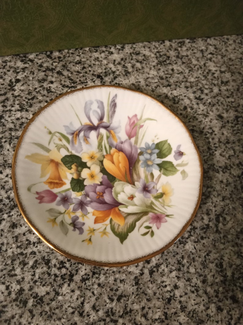 Churchill Brand Queen Fine Bone China Tea Cup Set, Made in England Etsy