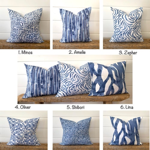 Housses de coussin design Angela Harris, coussin bleu marine indigo aquarelle, décoration d'intérieur, coussin décoratif, coussin décoratif, coussin bleu marine