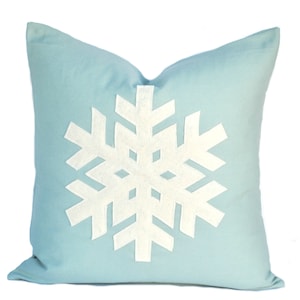 One blue Snowflake Christmas Pillow covers, 18x18, holiday pillow, decorative pillow, cushion, Christmas decoration