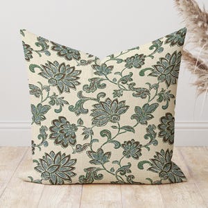 Housse de coussin déco vert sapin de haute qualité, coussin imprimé feuilles florales de sapin vert foncé à feuilles persistantes