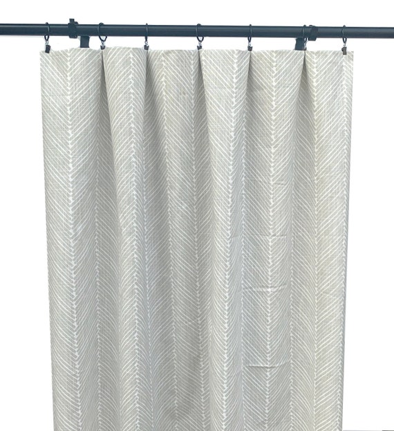 2 curtain panels