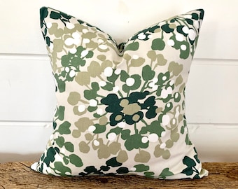 One Magnolia Home Floral pillow cover, Dark Green Medallion Pillow, decorative throw pillow,  Hunters Green pillow, accent pillow