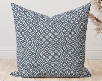 Fundas de almohada en azul lavado a la piedra, almohada geométrica azul oscuro, fundas de almohada con estampado de bloques indios, almohada decorativa, almohada azul oscuro
